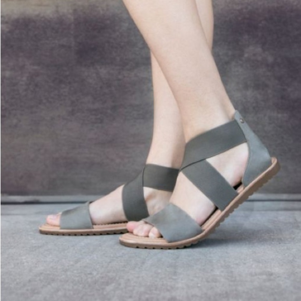 Sorel - Women's Ella Sandal, Leather Sandal with Stretch Straps, Sage green 8.5